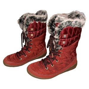 Columbia waterproof omni-tech omni-heat burgundy quilted fur lined boots size 6